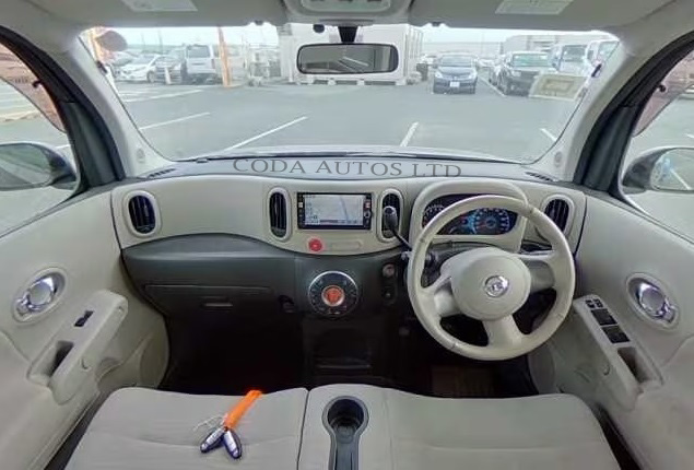 NISSAN CUBE